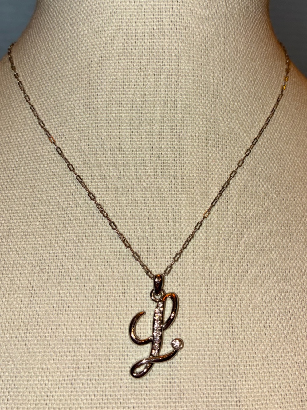 L Initial Pendant Necklace in Silvertone Like New